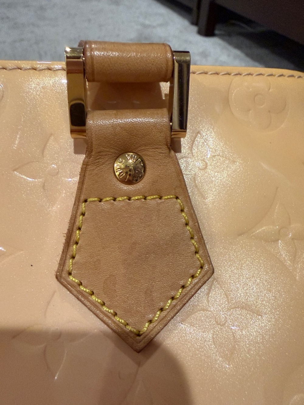 Louis Vuitton Vernis Houston Tote with Tan Handles - Picture 11 of 16